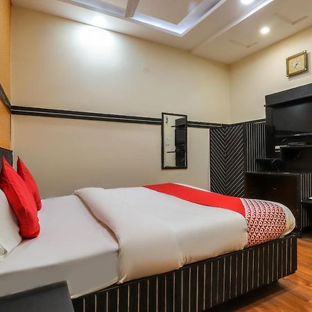 Oyo Hotel City Palace Kanpur Ngoại thất bức ảnh