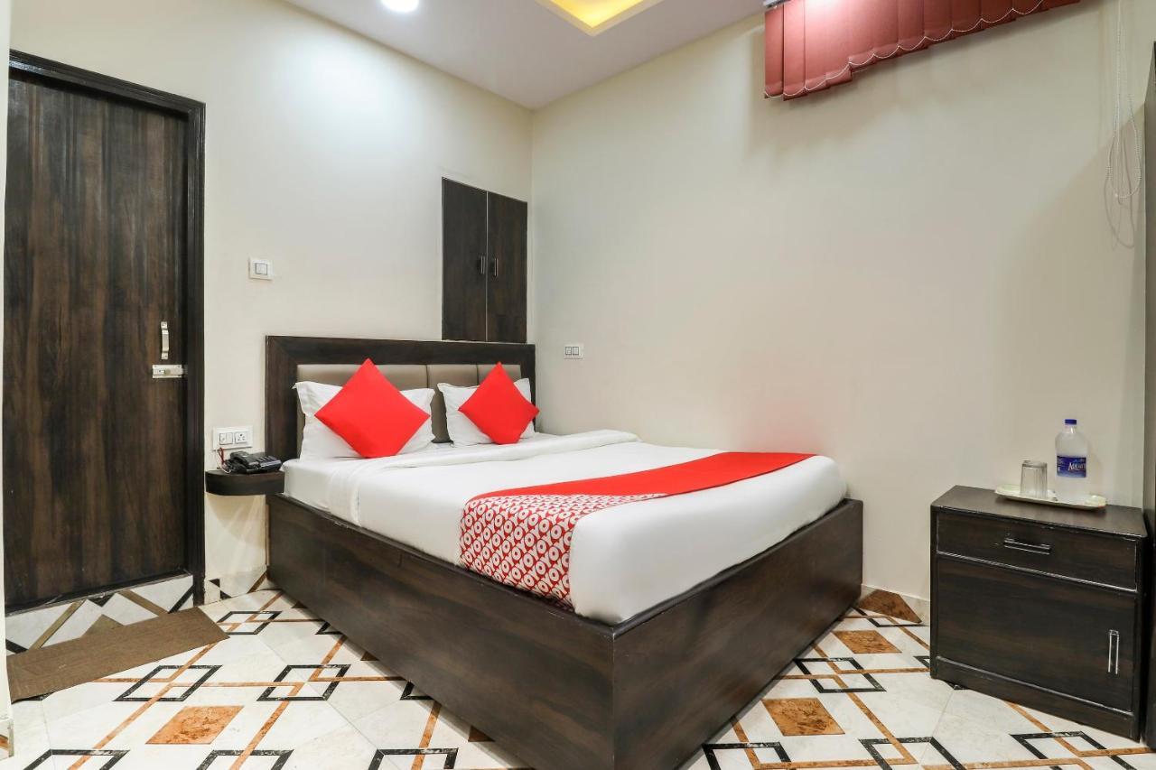 Oyo Hotel City Palace Kanpur Ngoại thất bức ảnh